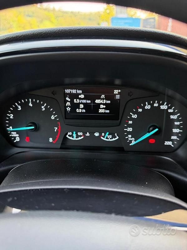 Usata Ford Fiesta 85 CV (62 kW) 2018 Blu Utilitaria