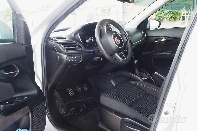 Usata Fiat Tipo 95 CV (69 kW) 2019 Grigio Station wagon