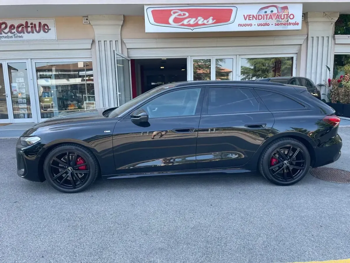 Usata Audi A5 S-Line 203 CV (149 kW) 2025 Nero Station wagon