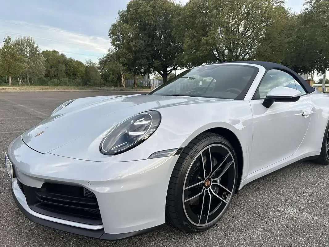 Usata Porsche 911 Carrera Cabriolet 394 CV (289 kW) 2025 Cabrio