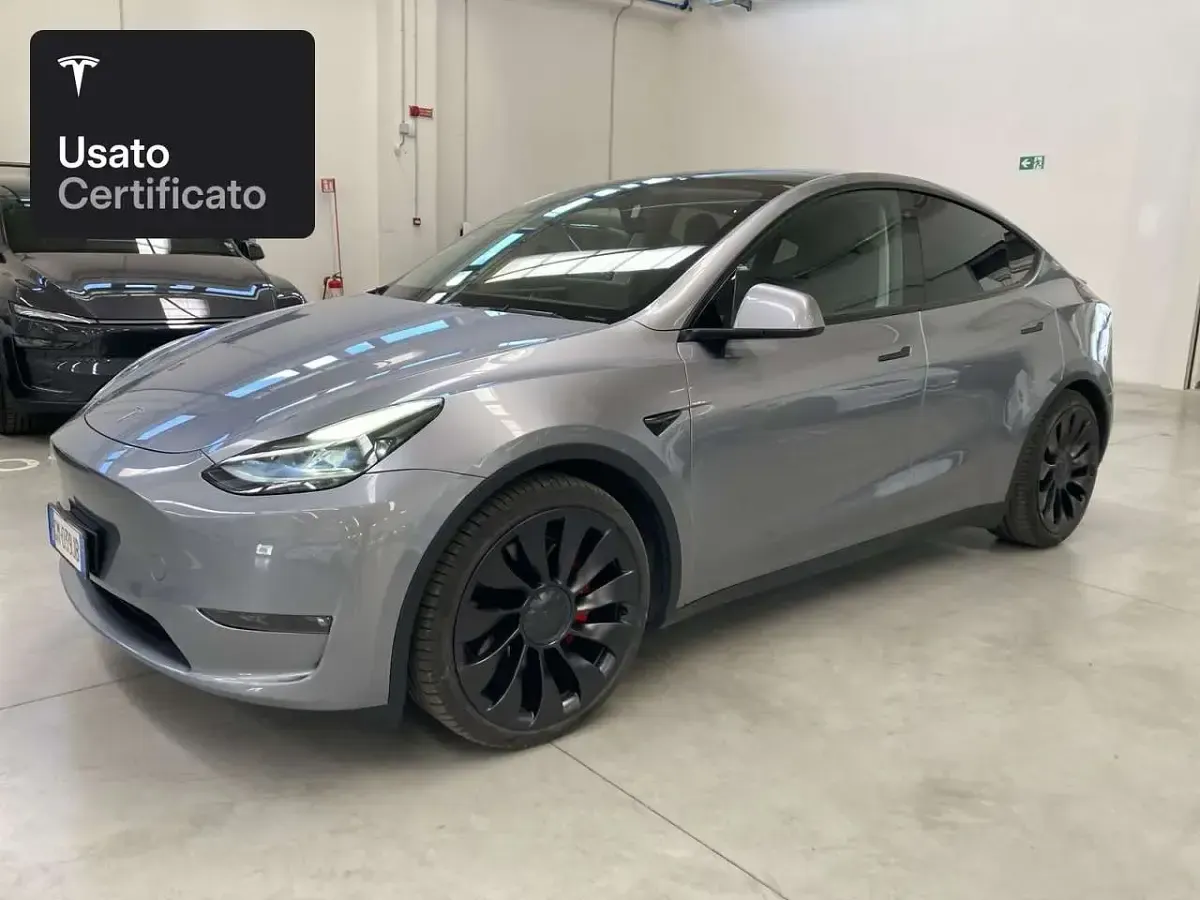 Usata Tesla Model Y Performance 392 kW (533 CV) 2023 Quicksilver SUV