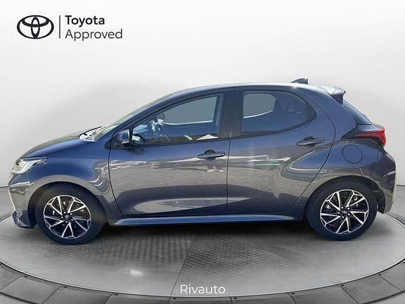 Usata Toyota Yaris Hybrid Trend 115 CV (84 kW) 2022 Grigio Berlina