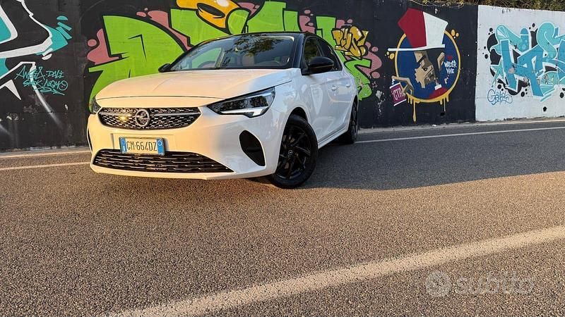 Usata Opel Corsa 100 CV (73 kW) 2023 Bianco Berlina