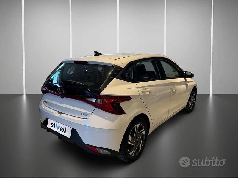Usado Hyundai i20 84 HP (61 kW) 2022 Branco Citadino