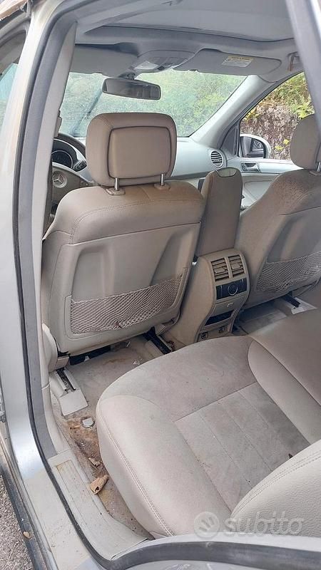 Usata Mercedes ML280 190 CV (139 kW) 2006 Grigio SUV