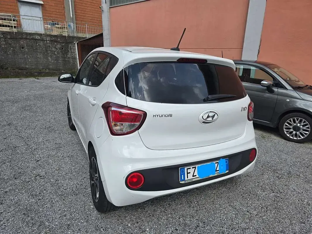 Usata Hyundai i10 67 CV (49 kW) 2020 Bianco Utilitaria