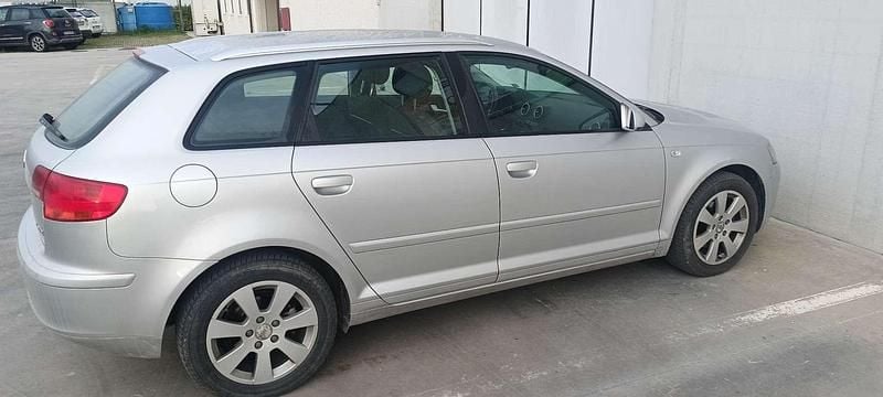 Usata Audi A3 Ambition 105 CV (77 kW) 2006 Argento Utilitaria