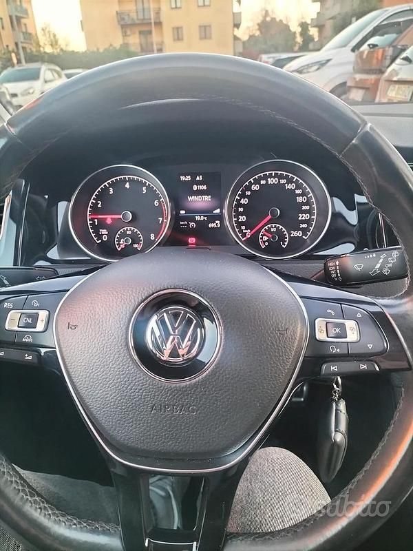 Usata VW Golf VII 85 CV (62 kW) 2017 Bianco Berlina