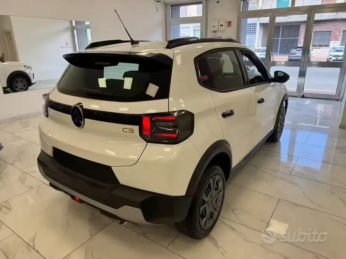 Nuova Citroën C3 PureTech 100 CV (73 kW) 2026 Bianco SUV