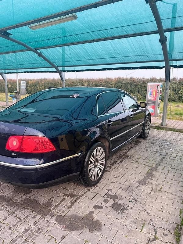 Usata VW Phaeton 2007 Blu Berlina