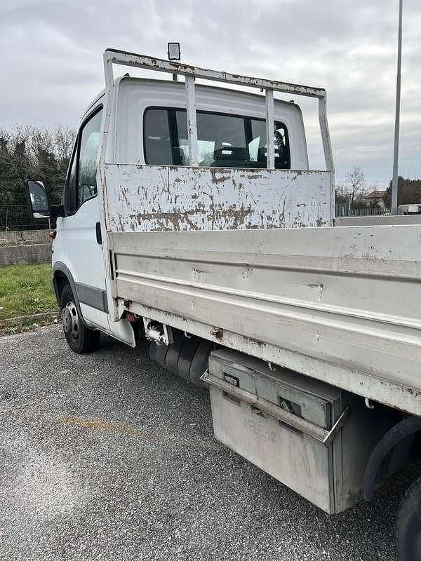 Usata Iveco Daily 125 CV (91 kW) 2001