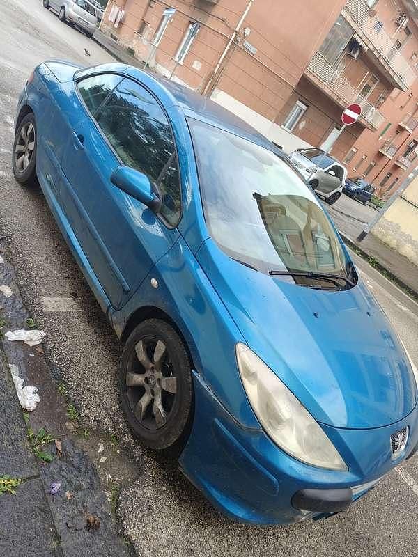 Usata Peugeot 307 CC 109 CV (80 kW) 2007 Blu/azzurro Cabrio