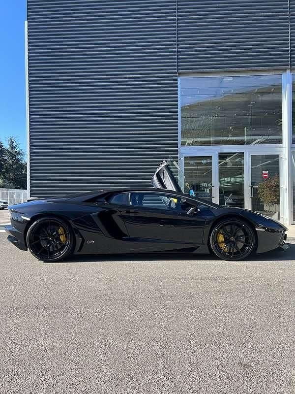 Usata Lamborghini Aventador 700 CV (514 kW) 2012 Nero Coupé