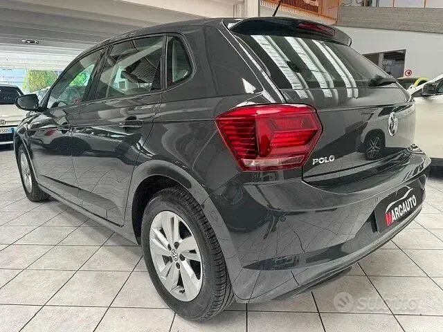 Usata VW Polo Business 80 CV (58 kW) 2019 Grigio Utilitaria