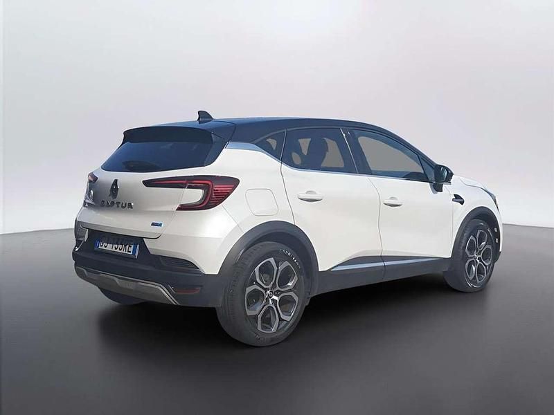 Usata Renault Captur Intens 143 CV (105 kW) 2022 Bianco SUV