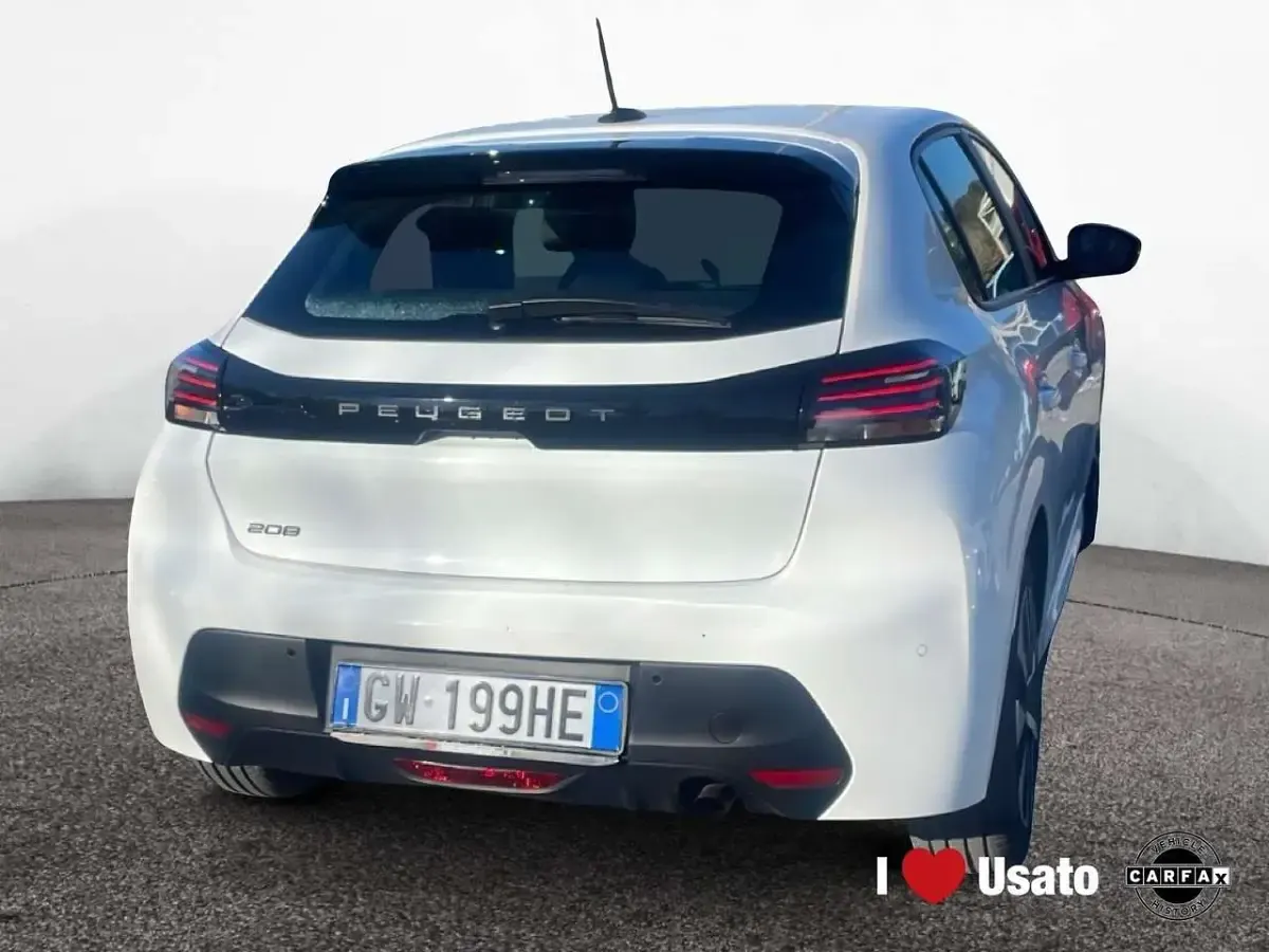 Usata Peugeot 208 Style 75 CV (55 kW) 2024 Bianco Utilitaria
