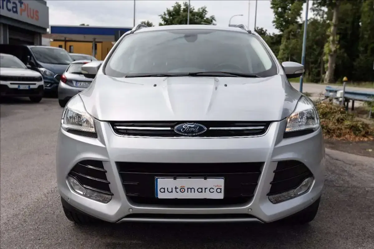 Usata Ford Kuga Titanium 140 CV (102 kW) 2014 Argento metallizzato SUV