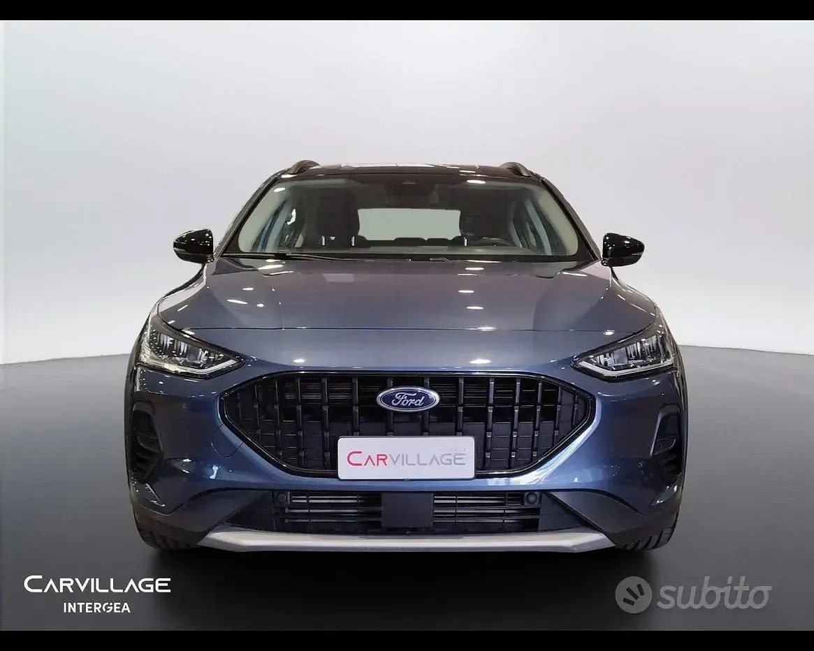 Usata Ford Focus Active 125 CV (91 kW) 2024 Blu SUV