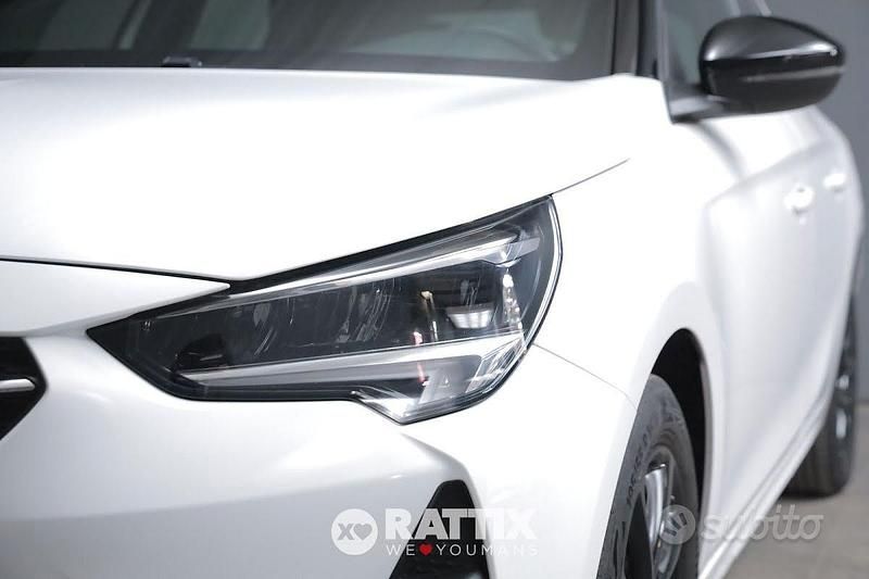 Usado Opel Corsa GS Line 131 CV (96 kW) 2023 Blanco Utilitario
