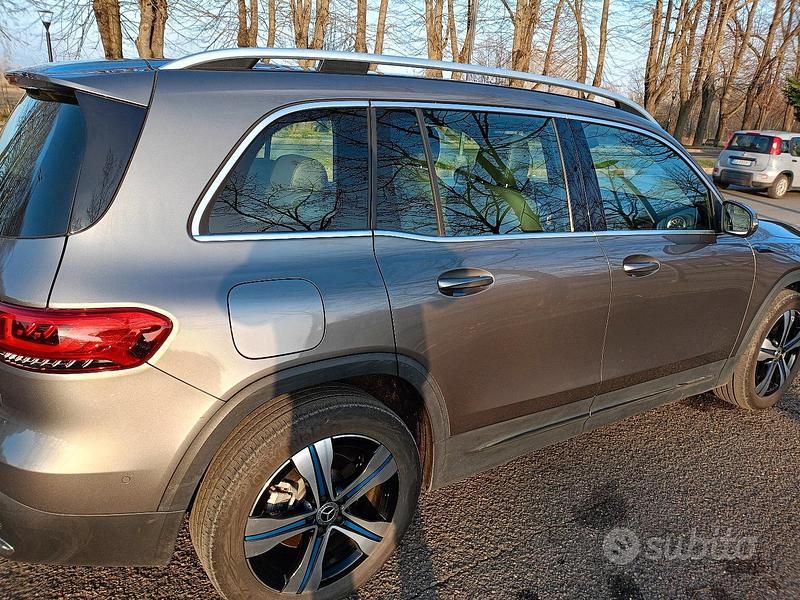 Usata Mercedes EQB300 139 kW (189 CV) 2022 Grigio SUV