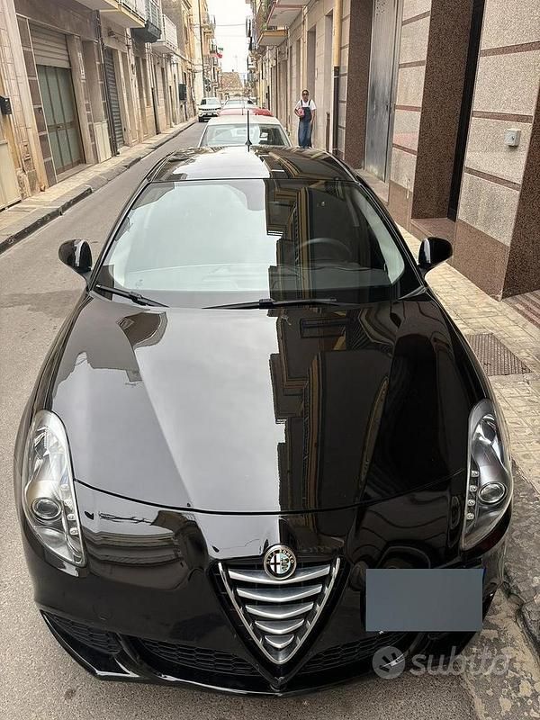 Usata Alfa Romeo Giulietta 120 CV (88 kW) 2015 Nero Utilitaria