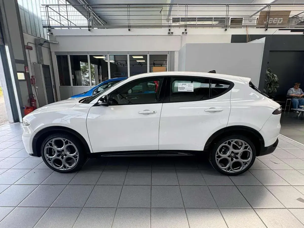 Nuova Alfa Romeo Tonale Sprint 160 CV (117 kW) 2026 Bianco SUV
