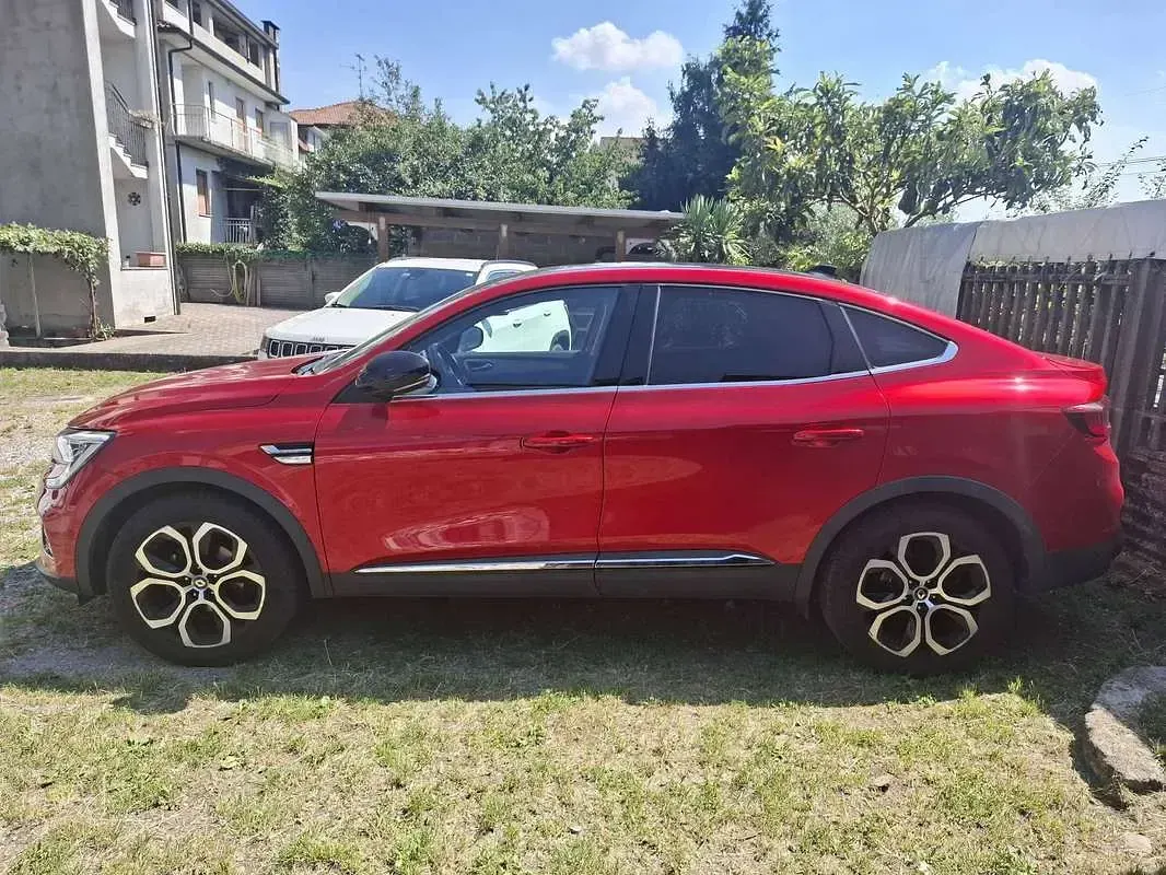 Usata Renault Arkana Intens 140 CV (102 kW) 2021 Rosso SUV