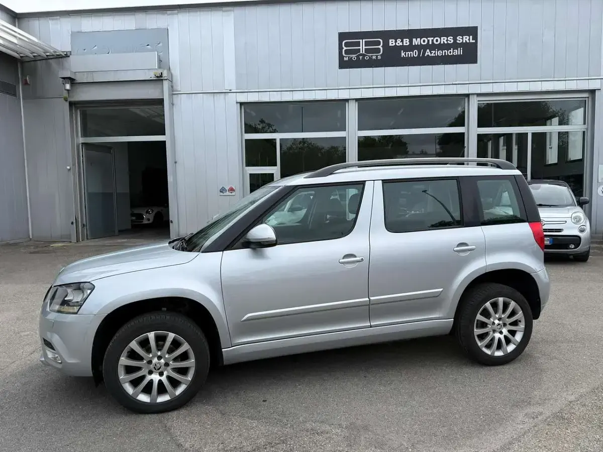 Usata Skoda Yeti Ambition 122 CV (89 kW) 2014 Argento SUV