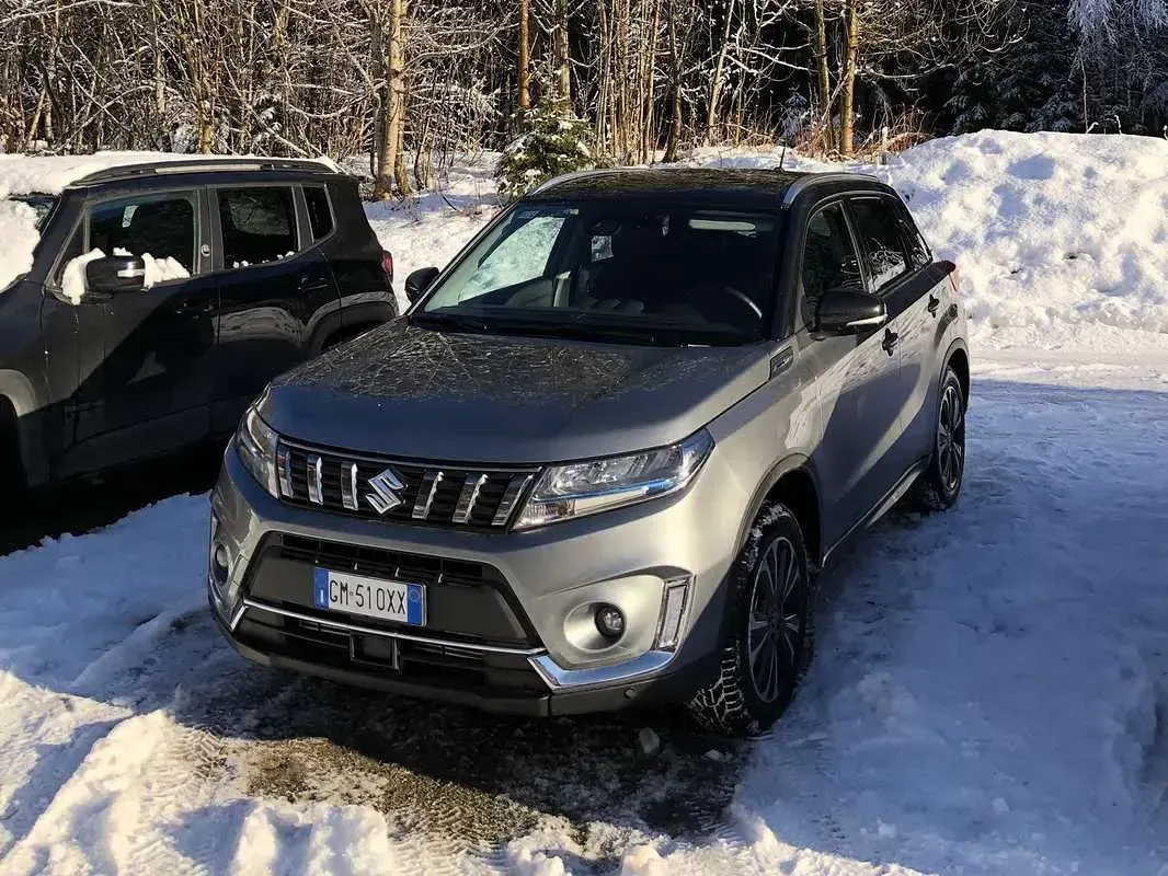 Usata Suzuki Vitara 129 CV (94 kW) 2023 Grigio SUV