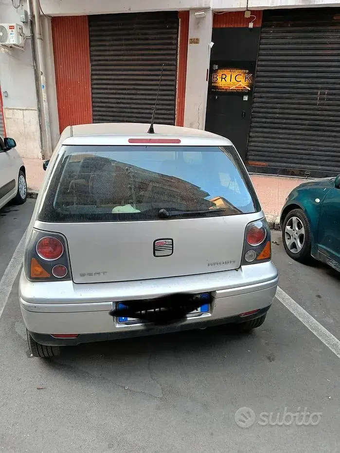 Usata Seat Arosa 50 CV (36 kW) 2004 Grigio Utilitaria