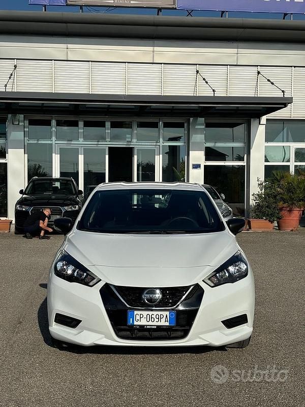 Usata Nissan Micra Acenta 101 CV (74 kW) 2021 Bianco Berlina