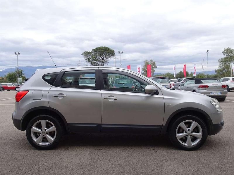 Usata Nissan Qashqai Acenta 150 CV (110 kW) 2009 Grigio SUV