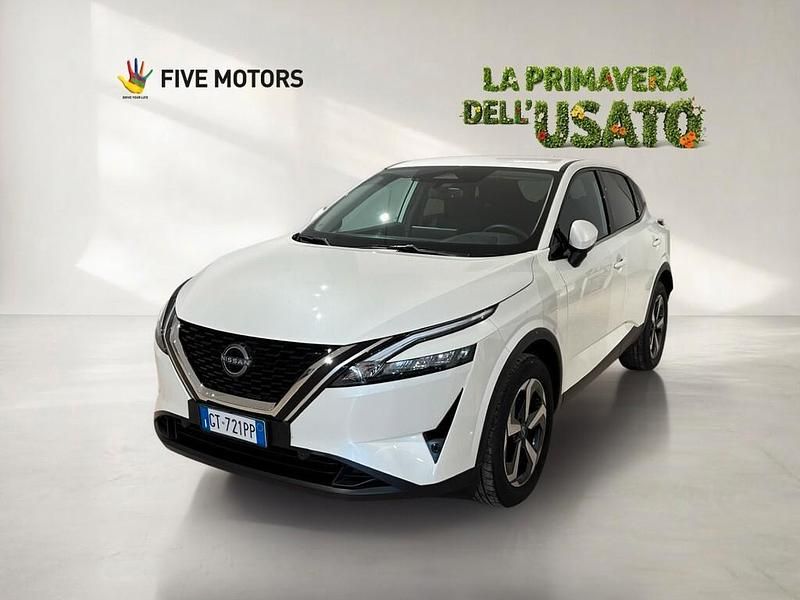 Usata Nissan Qashqai N-Connecta 140 CV (102 kW) 2024 Bianco SUV