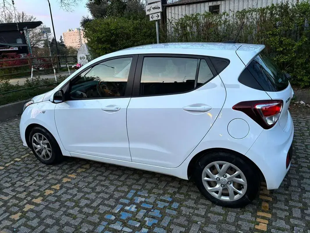 Usata Hyundai i10 65 CV (47 kW) 2020 Bianco Utilitaria