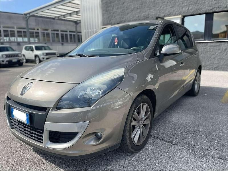 Usata Renault Scénic III Luxe 160 CV (117 kW) 2010 Beige Monovolume