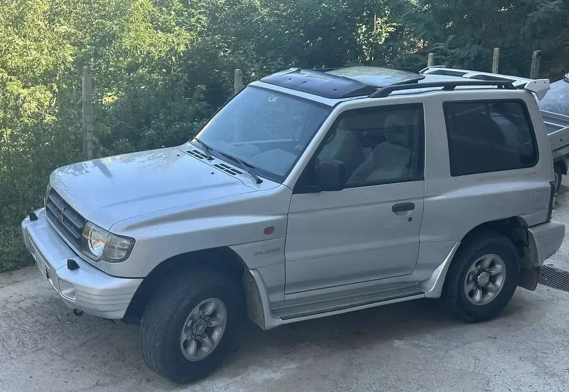 Usata Mitsubishi Pajero 99 CV (72 kW) 2000 SUV