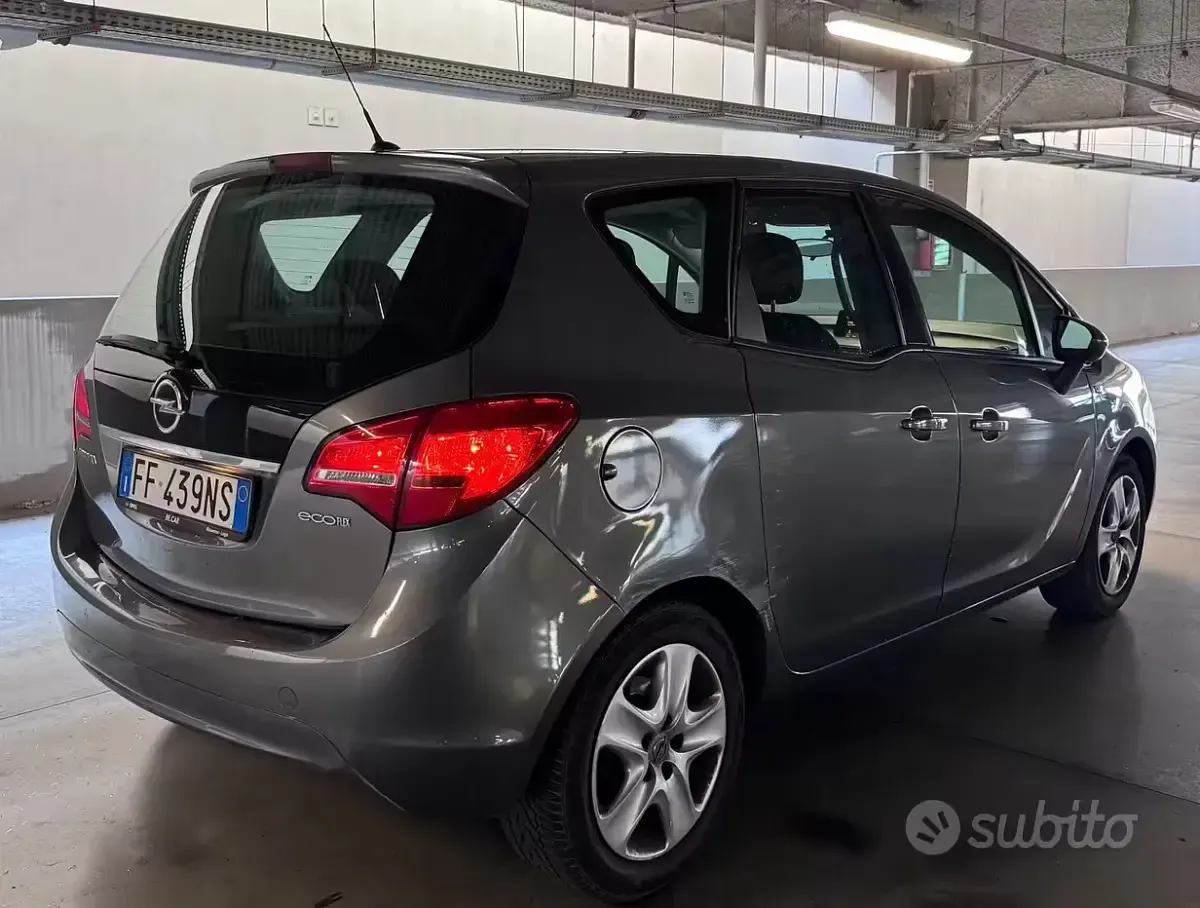Usata Opel Meriva 120 CV (88 kW) 2016 Marrone Monovolume