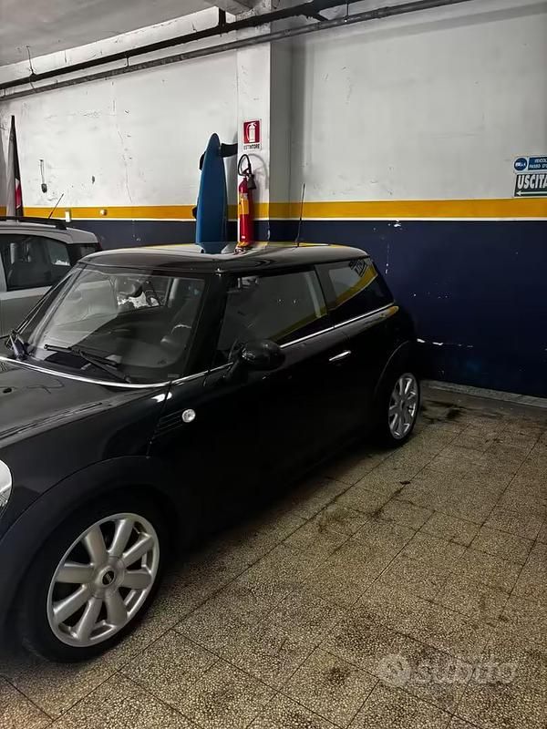 Usata Mini Cooper D 109 CV (80 kW) 2007 Nero Utilitaria