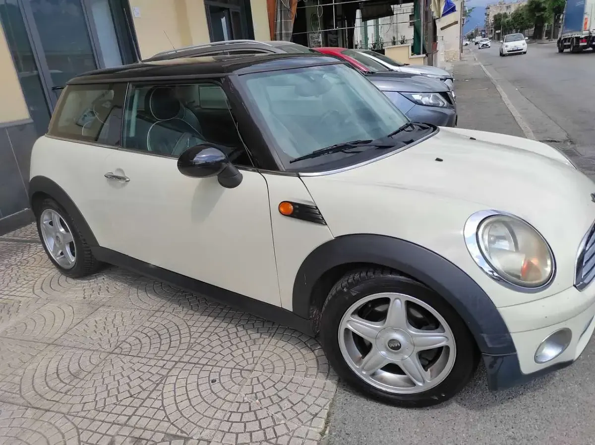 Usata Mini Cooper D Pepper 109 CV (80 kW) 2007 Other Utilitaria
