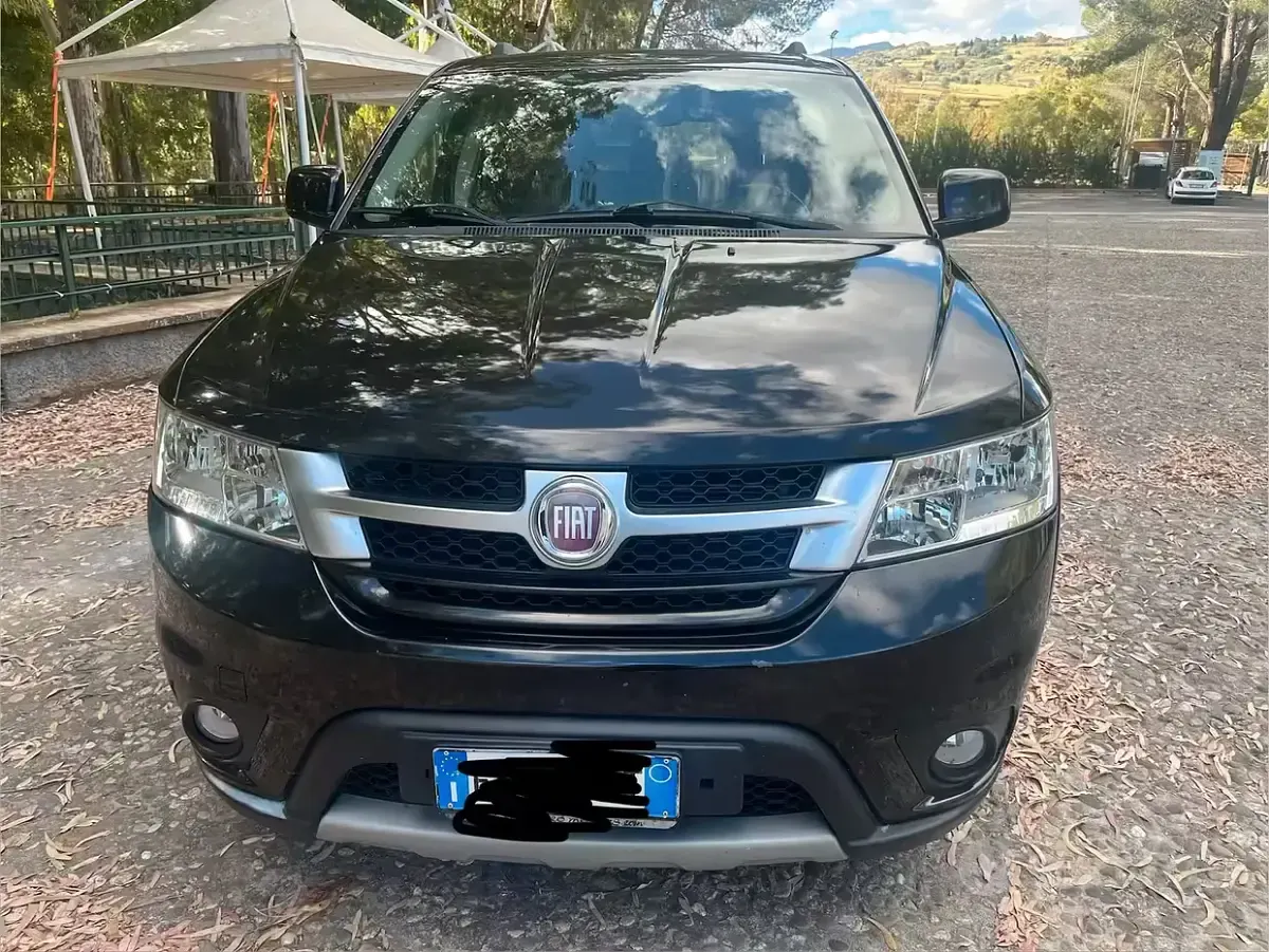Usata Fiat Freemont 140 CV (102 kW) 2011 Nero SUV