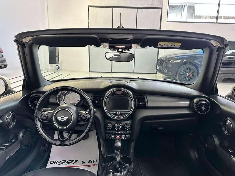 Usata Mini Cooper D Cabriolet 101 CV (74 kW) 2017 Cabrio