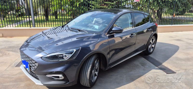 Usata Ford Focus Vignale 150 CV (110 kW) 2020 Blu/azzurro Berlina