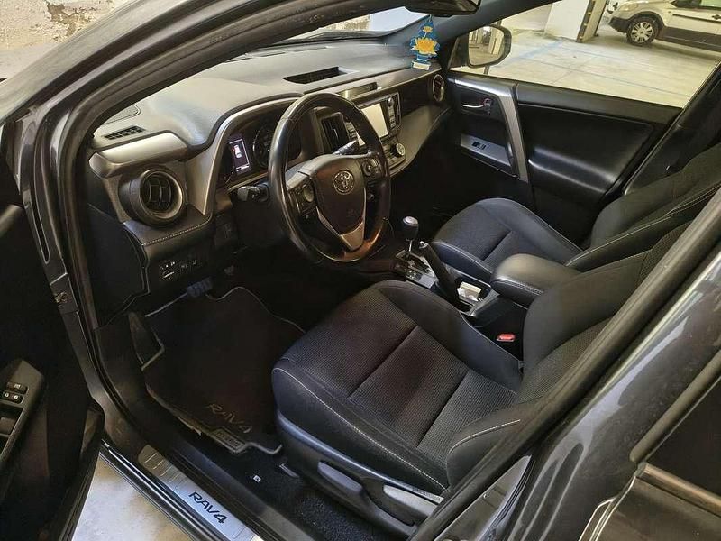 Usata Toyota RAV4 Hybrid 155 CV (114 kW) 2018 SUV