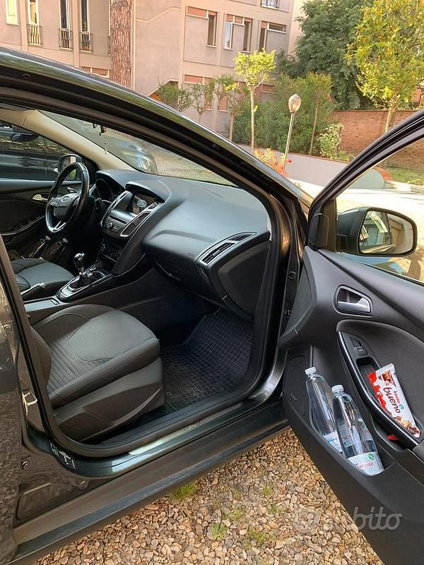 Usata Ford Focus 2018 Grigio Station wagon