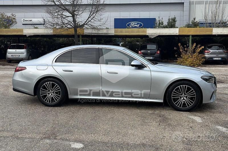 Usata Mercedes E220 Advanced 197 CV (144 kW) 2024 Grigio Berlina