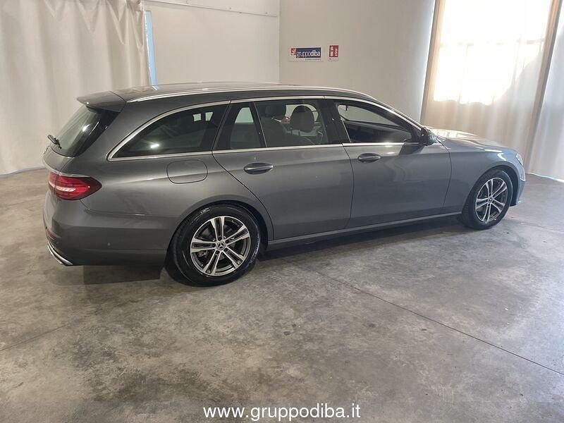 Usata Mercedes 200 Sport 160 CV (117 kW) 2022 Argento Station wagon