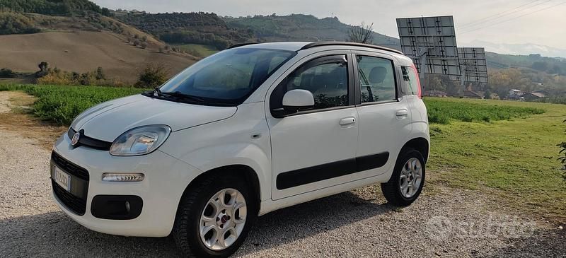 Usata 2013 Fiat Panda Tre volumi | 4000 € (Buon prezzo) - Immagine 1/4
