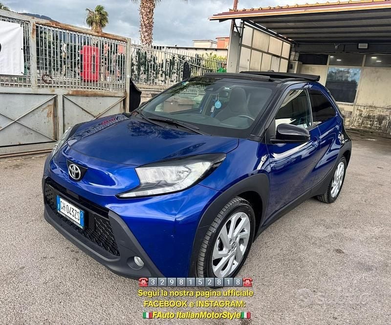 Usata Toyota Aygo X Lounge 72 CV (52 kW) 2022 Blu SUV