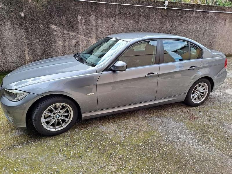 Usata BMW 318 143 CV (105 kW) 2009 Berlina