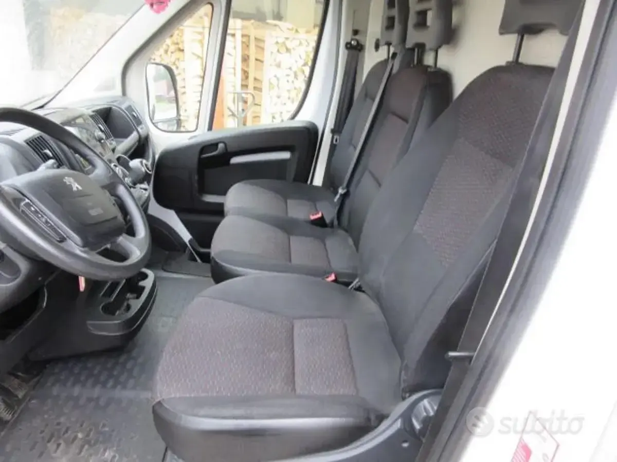 Usata Peugeot Boxer S 140 CV (102 kW) 2021 Bianco Furgone